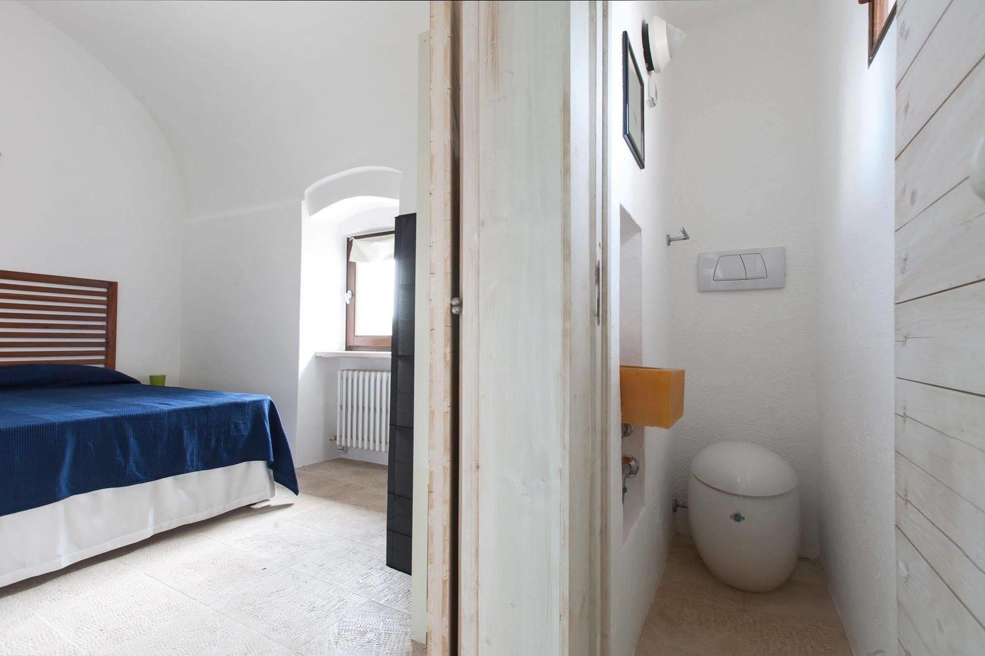 Chiesa Del Carmine Lägenhet Gallipolli Exteriör bild