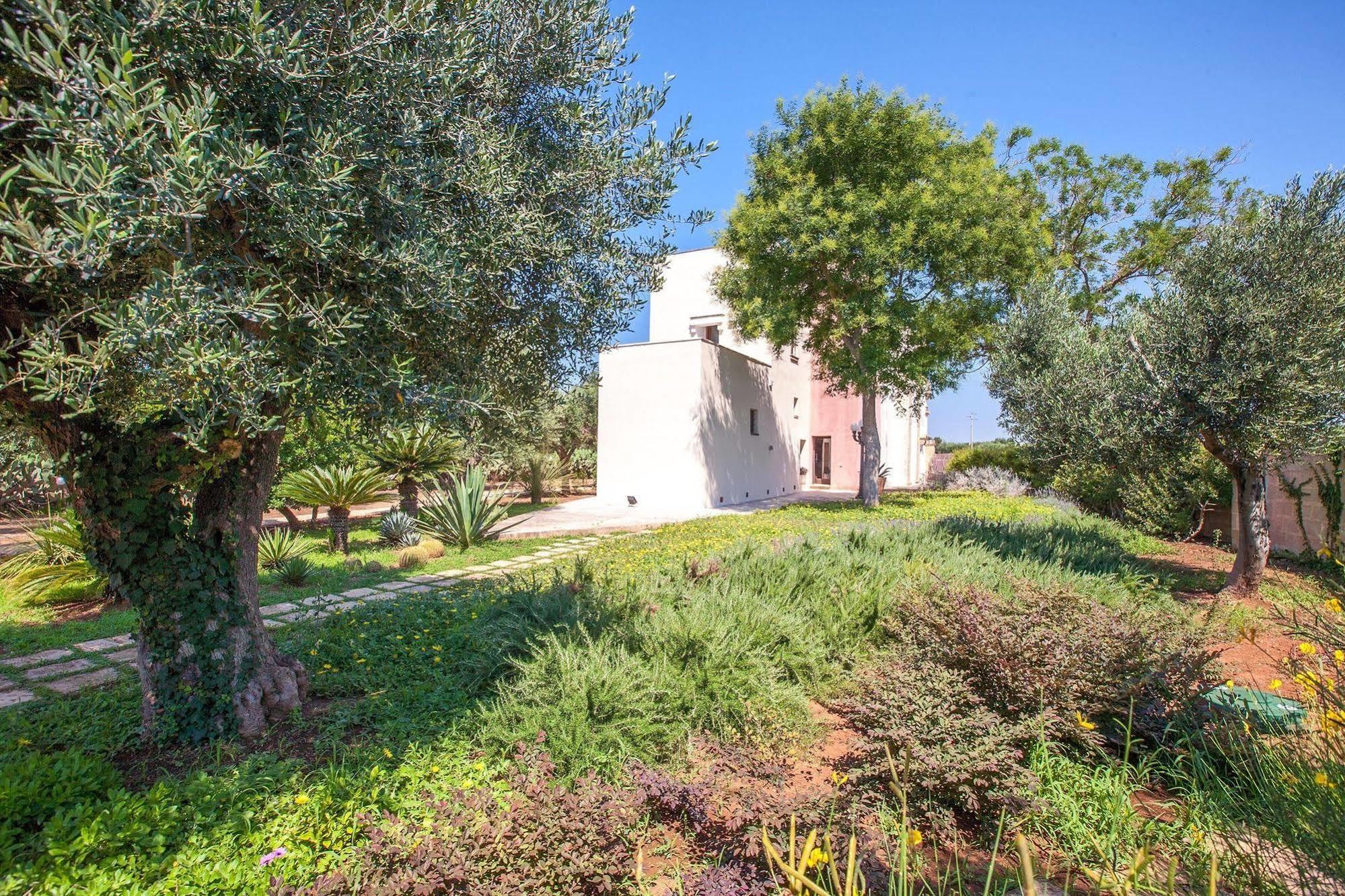 Chiesa Del Carmine Lägenhet Gallipolli Exteriör bild